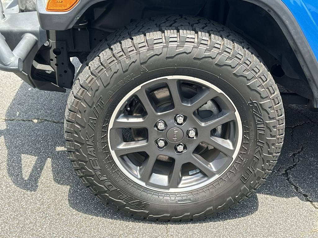Thumbnail: 2021 Jeep Gladiator - 7