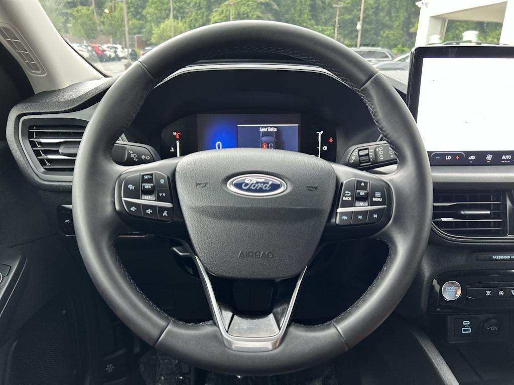 Thumbnail: 2023 Ford Escape - 7
