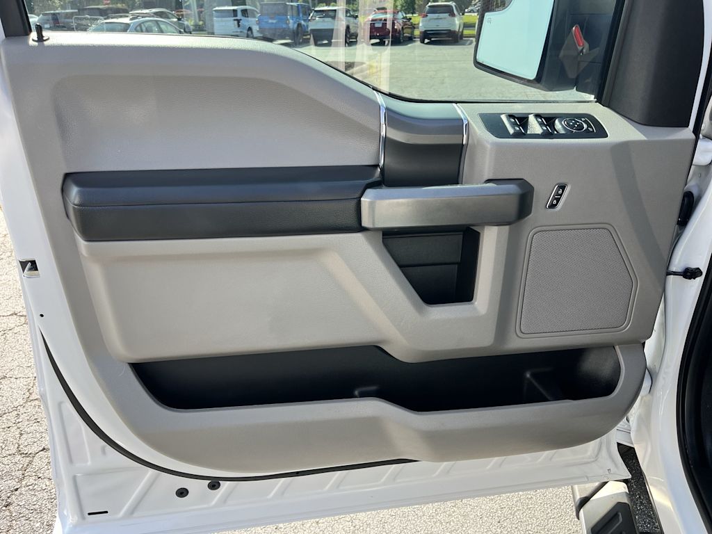 Thumbnail: 2016 Ford F-150 - 15