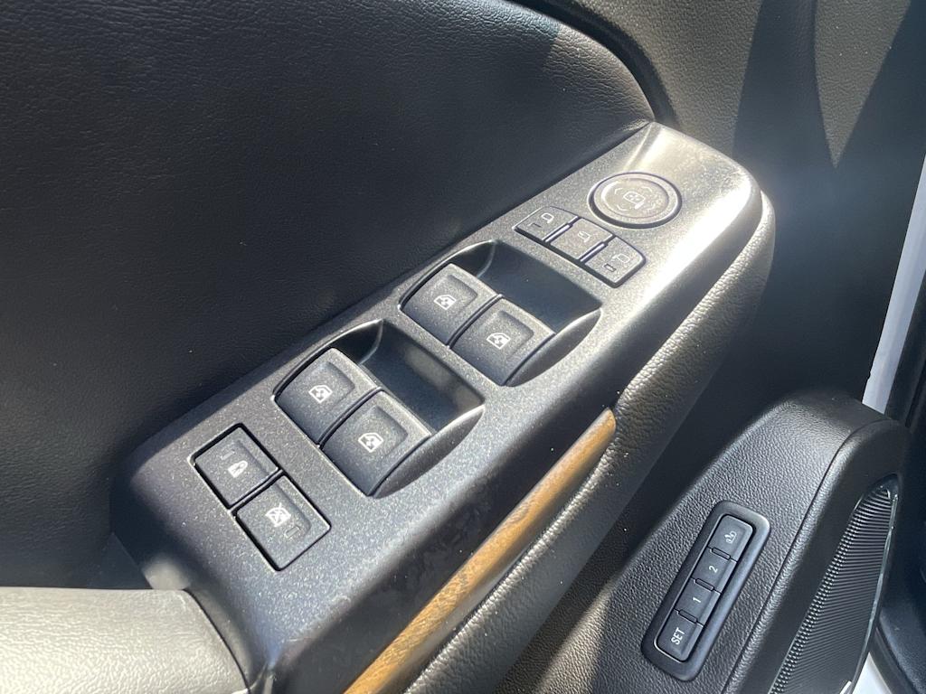 Thumbnail: 2018 GMC Yukon XL - 16