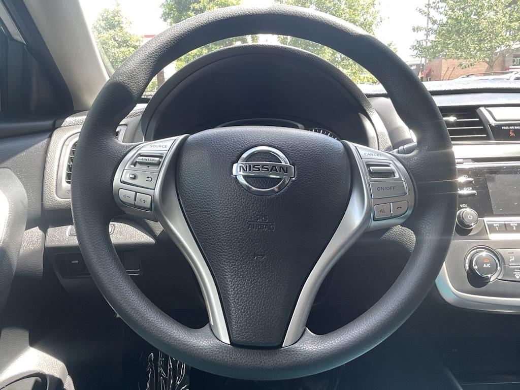 Thumbnail: 2018 Nissan Altima - 7
