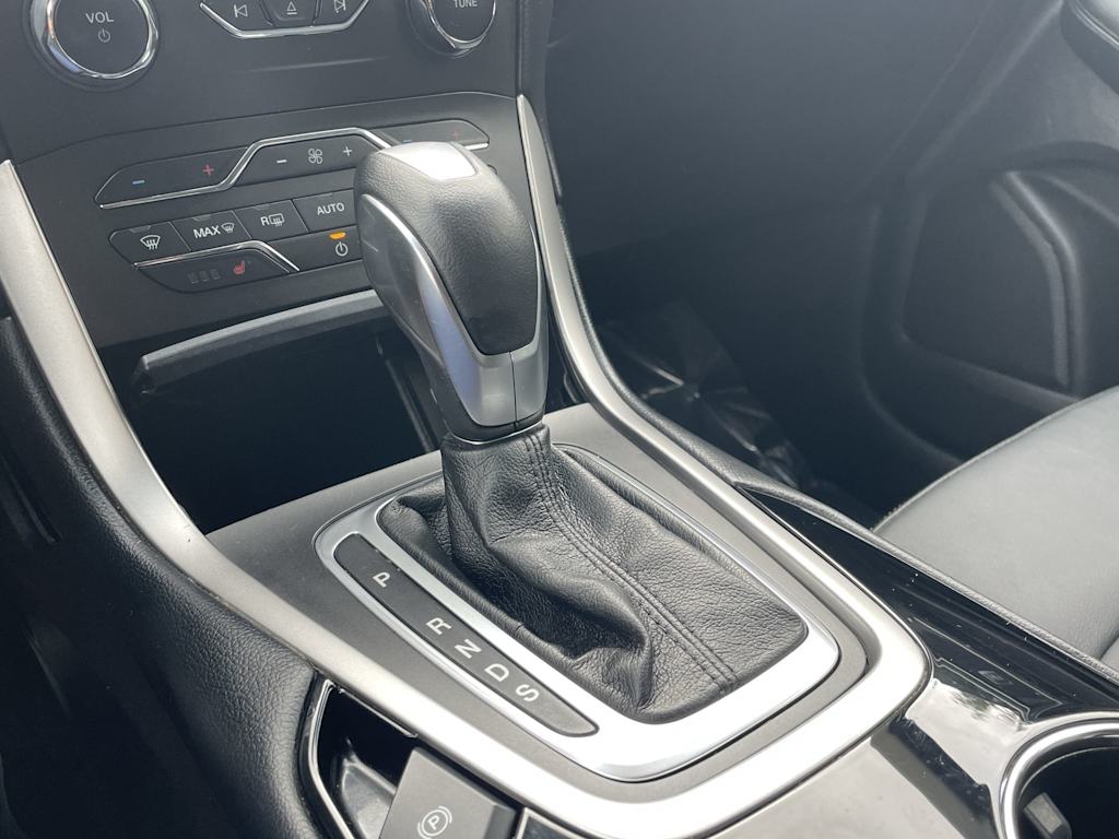 Thumbnail: 2018 Ford Edge - 11