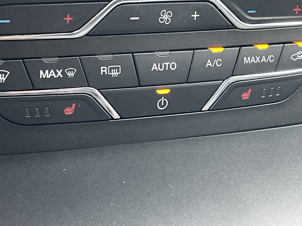Thumbnail: 2018 Ford Edge - 21