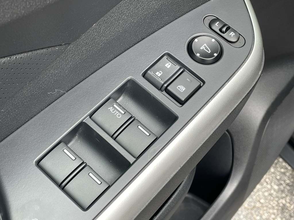 Thumbnail: 2016 Honda CR-V - 17