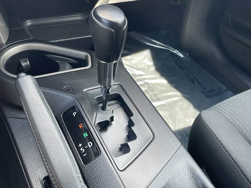 Thumbnail: 2018 Toyota RAV4 - 11