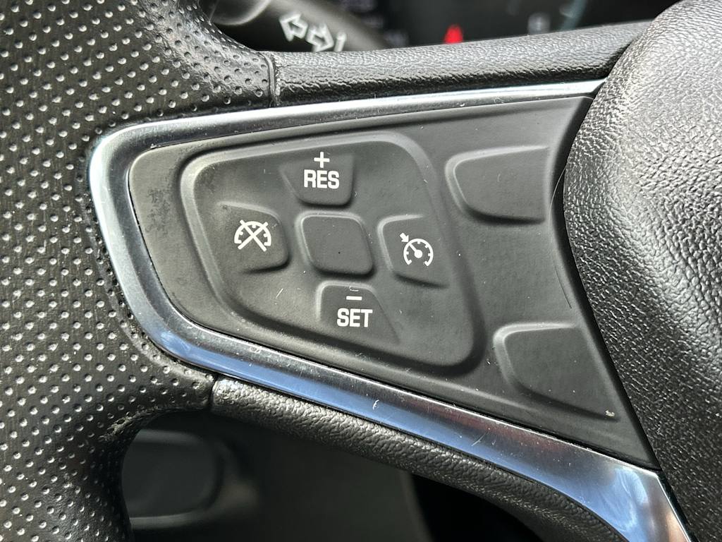 Thumbnail: 2019 Chevrolet Equinox - 17