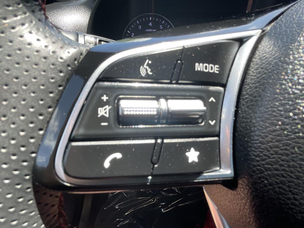 Thumbnail: 2022 Kia Forte - 19
