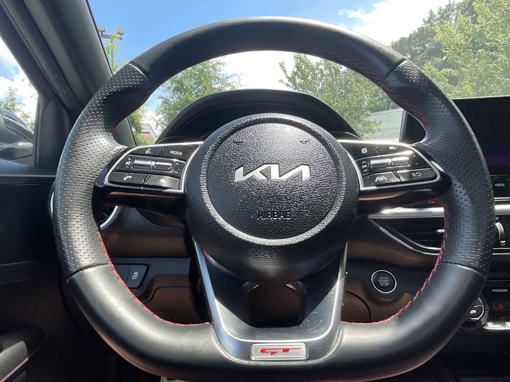 Thumbnail: 2022 Kia Forte - 7