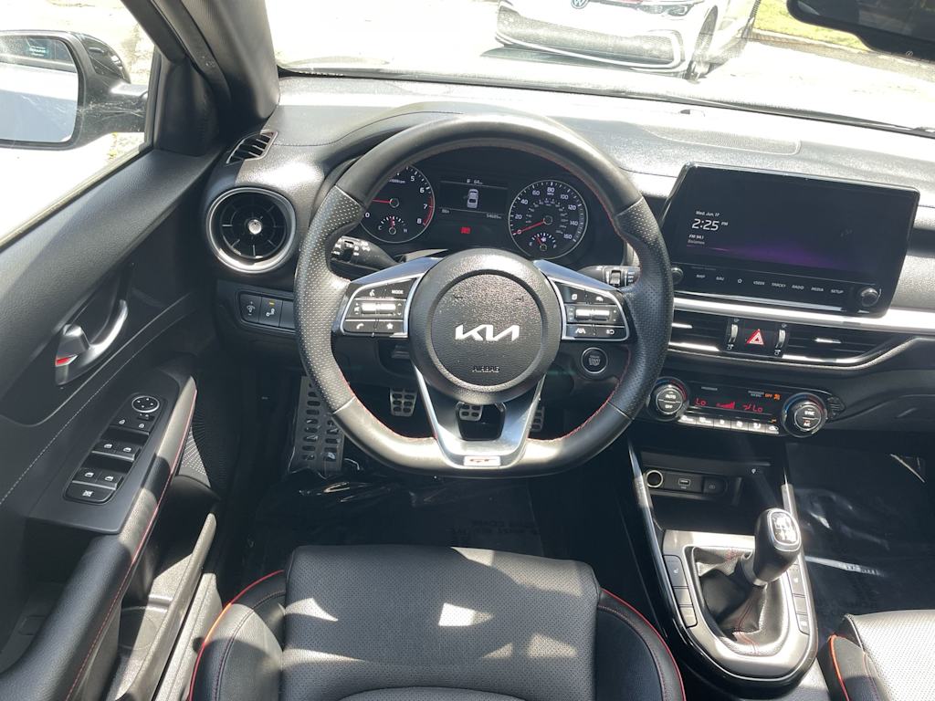 Thumbnail: 2022 Kia Forte - 2