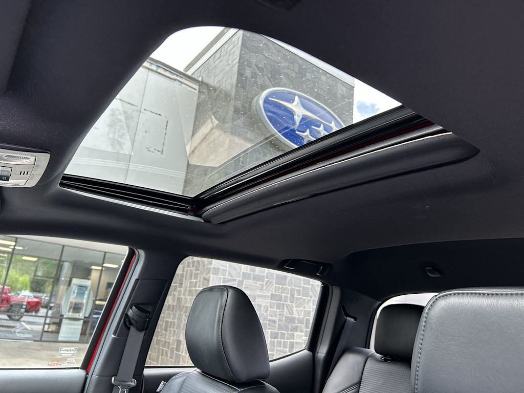 Thumbnail: 2019 Toyota Tacoma - 15