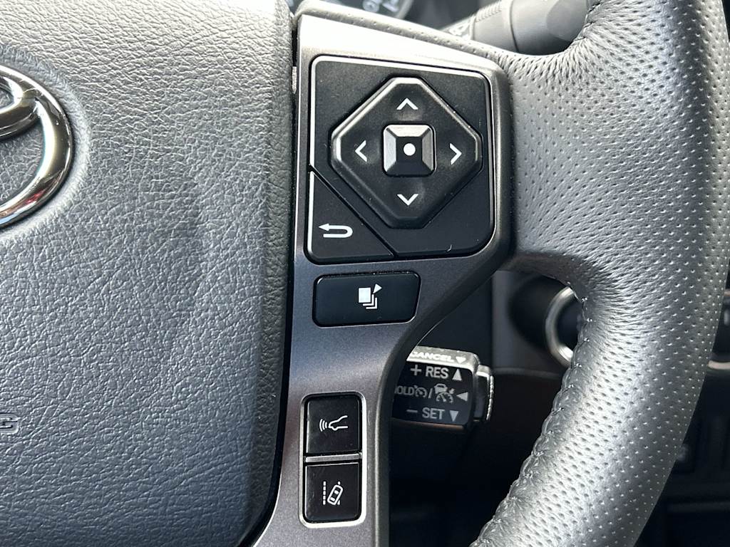 Thumbnail: 2019 Toyota Tacoma - 19