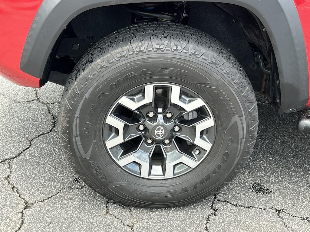 Thumbnail: 2019 Toyota Tacoma - 7