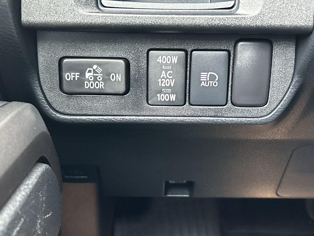 Thumbnail: 2019 Toyota Tacoma - 27
