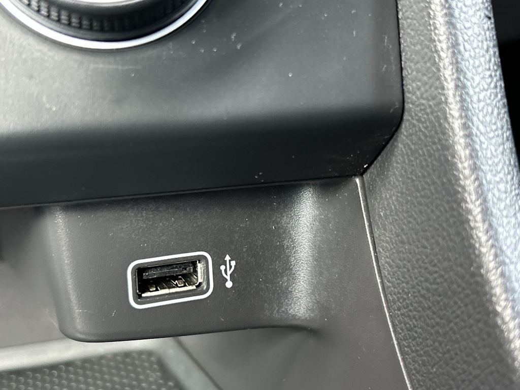 Thumbnail: 2019 Volkswagen Jetta - 18