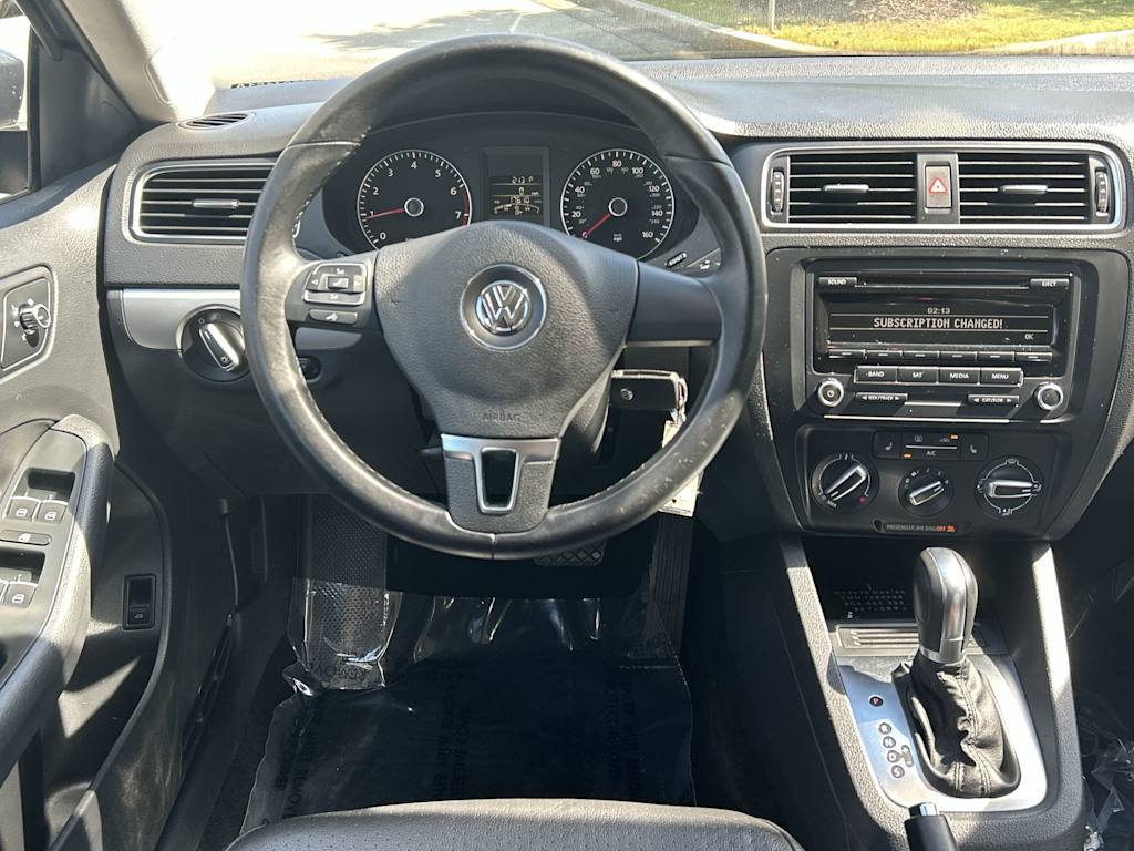 Thumbnail: 2014 Volkswagen Jetta - 2