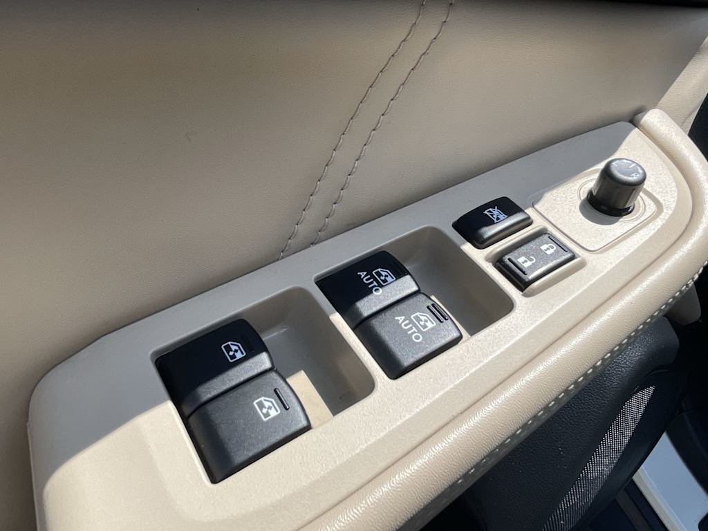 Thumbnail: 2018 Subaru Outback - 18