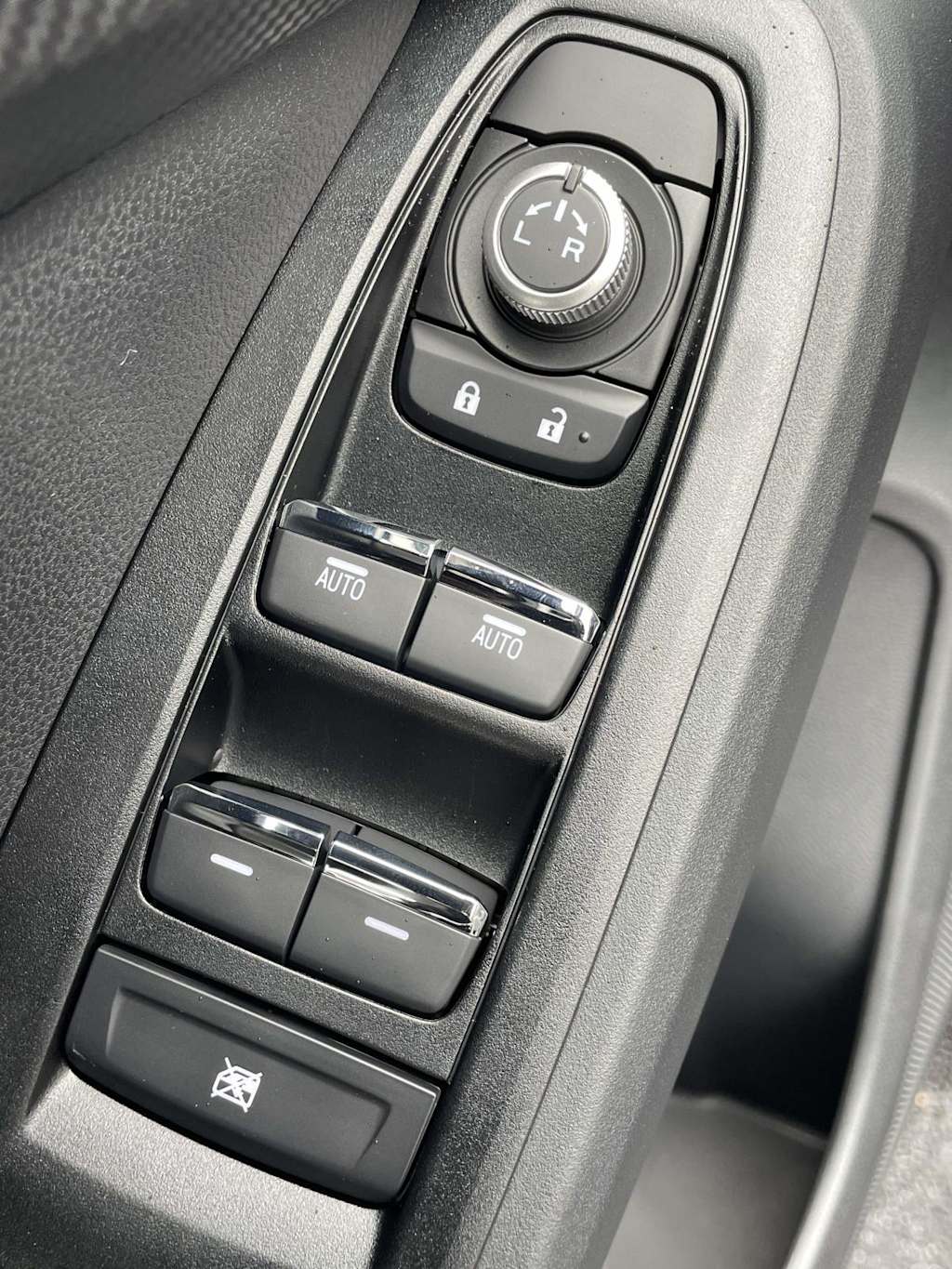 Thumbnail: 2026 Subaru Crosstrek - 16