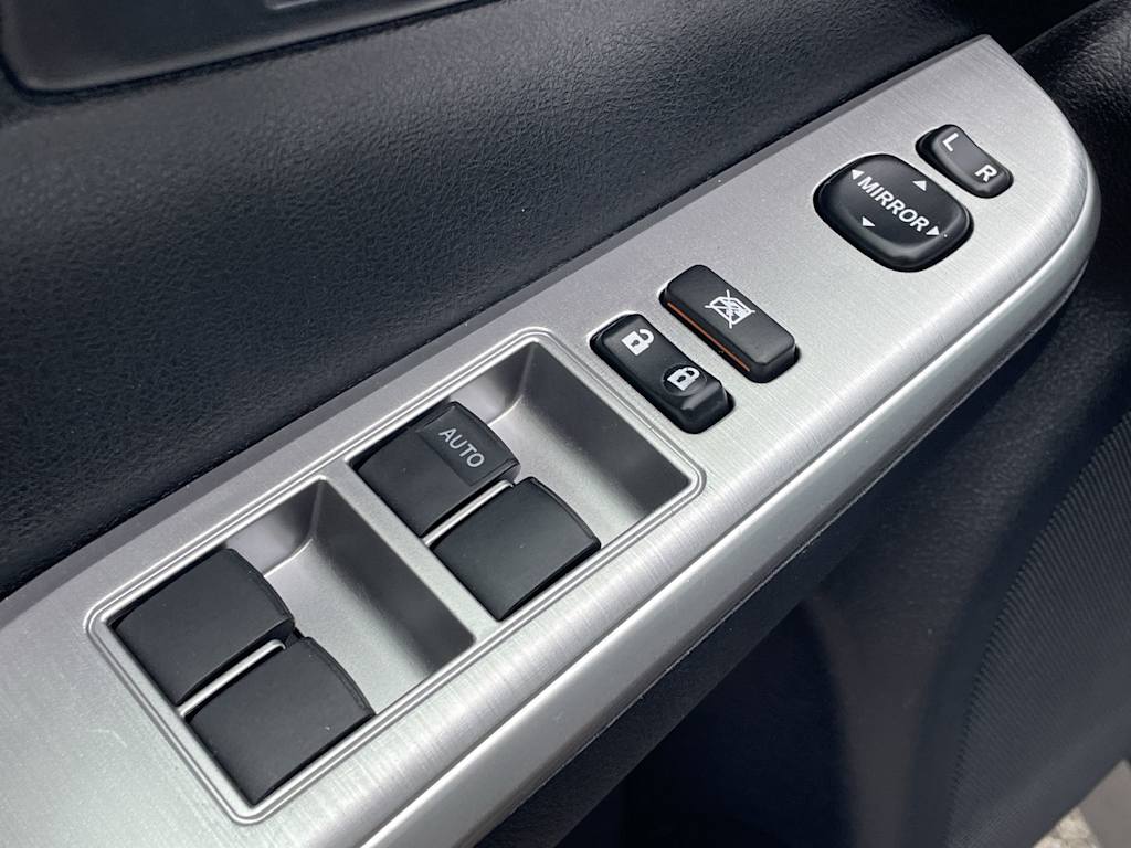 Thumbnail: 2012 Toyota Camry - 17