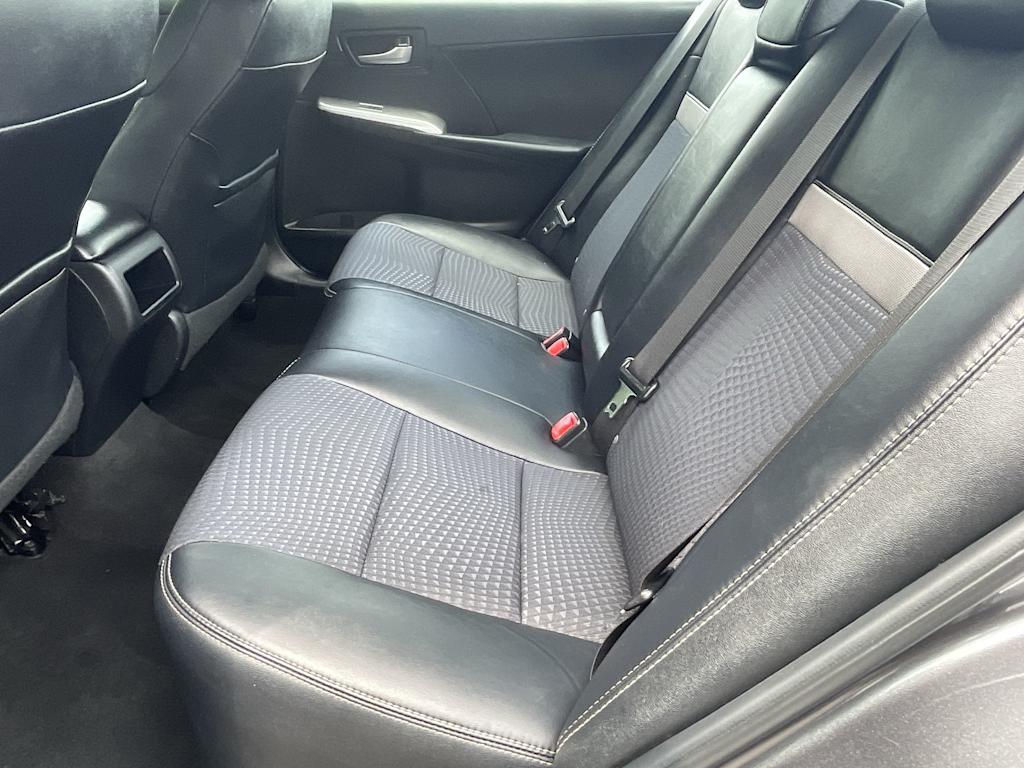 Thumbnail: 2012 Toyota Camry - 9