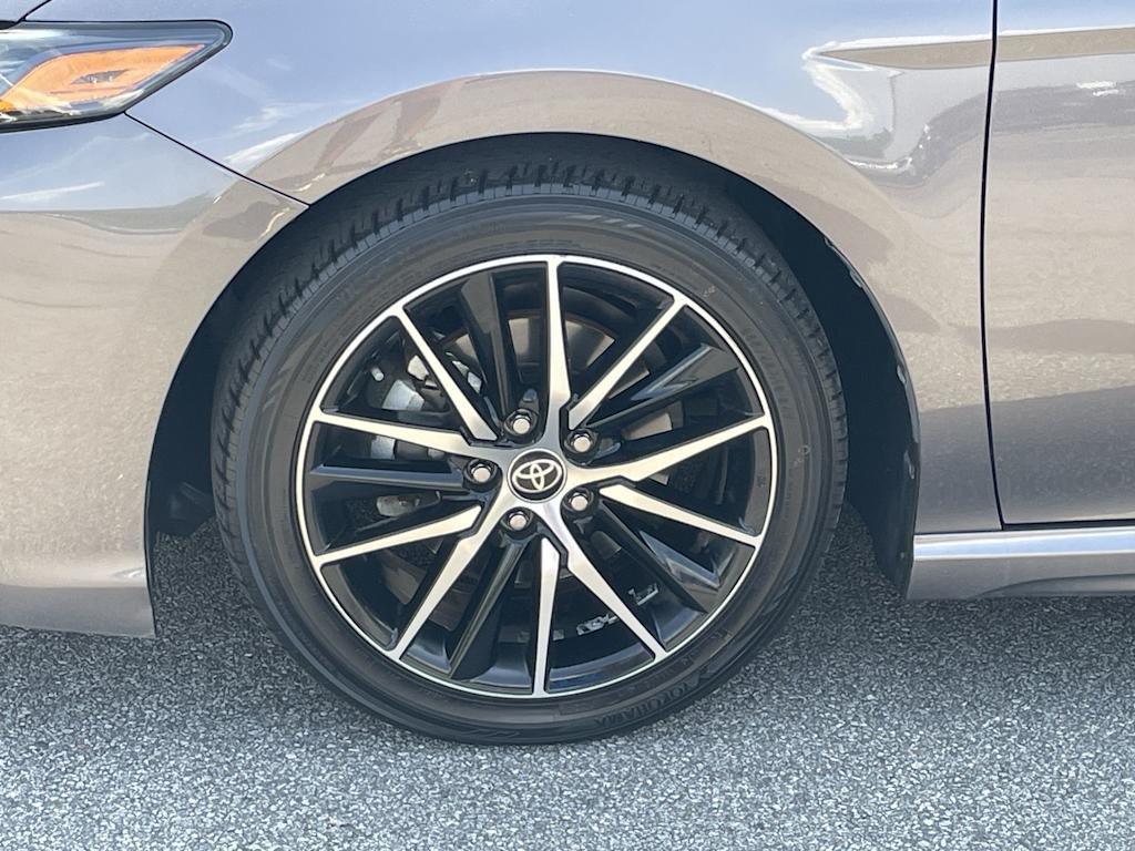 Thumbnail: 2022 Toyota Camry - 6