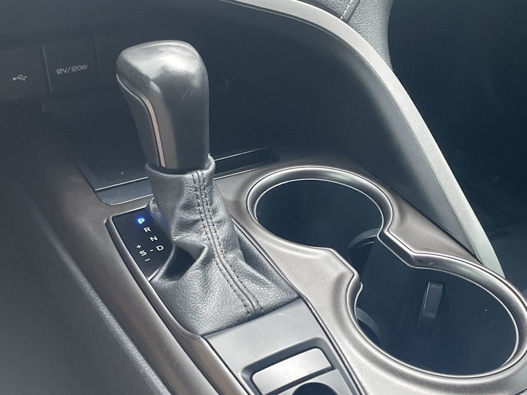 Thumbnail: 2021 Toyota Camry - 11
