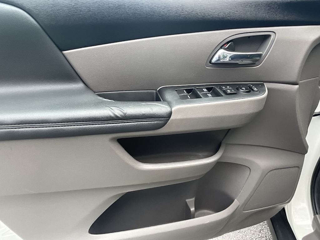 Thumbnail: 2014 Honda Odyssey - 16