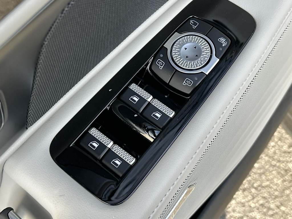 Thumbnail: 2026 Lincoln Nautilus - 11