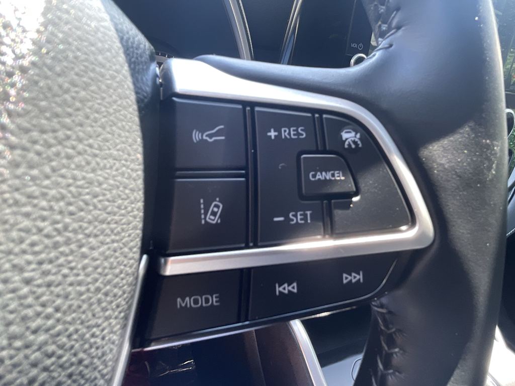 Thumbnail: 2023 Toyota Highlander - 19
