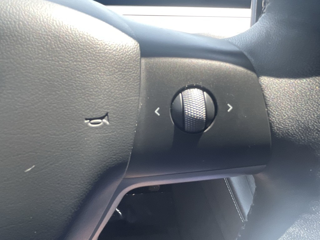 Thumbnail: 2023 Tesla Model Y - 20