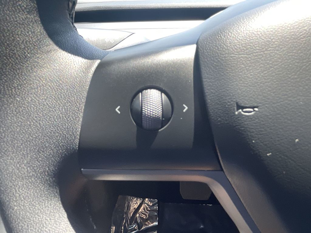 Thumbnail: 2023 Tesla Model Y - 19