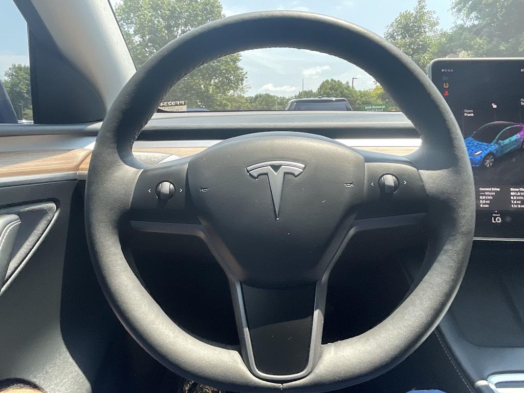 Thumbnail: 2023 Tesla Model Y - 8