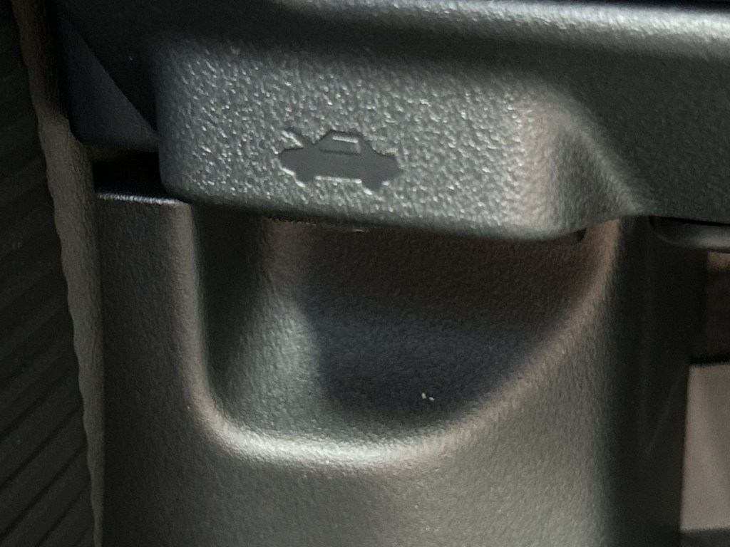 Thumbnail: 2026 Subaru Outback - 23