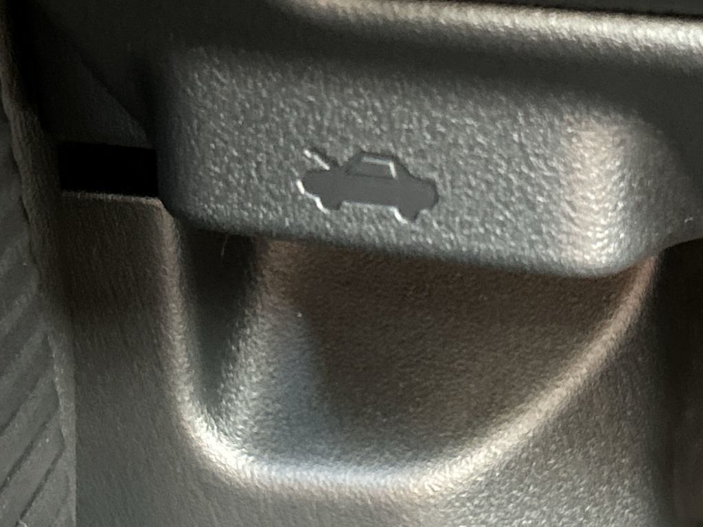 Thumbnail: 2026 Subaru Outback - 25