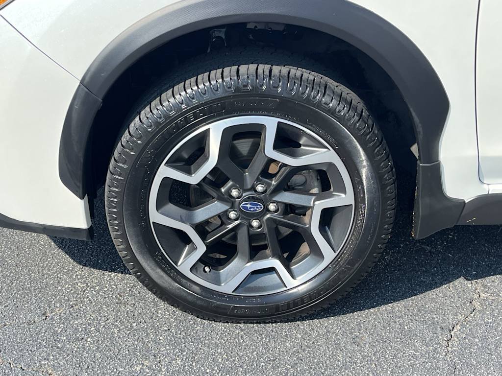 Thumbnail: 2017 Subaru Crosstrek - 6