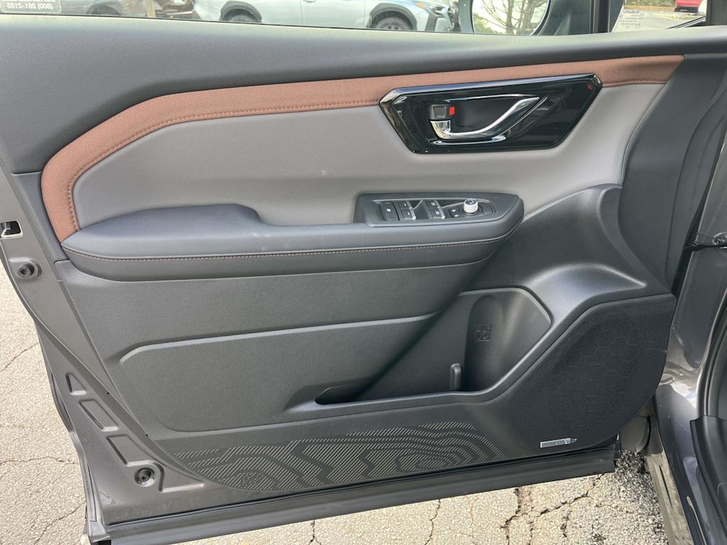 Thumbnail: 2025 Subaru Forester - 17