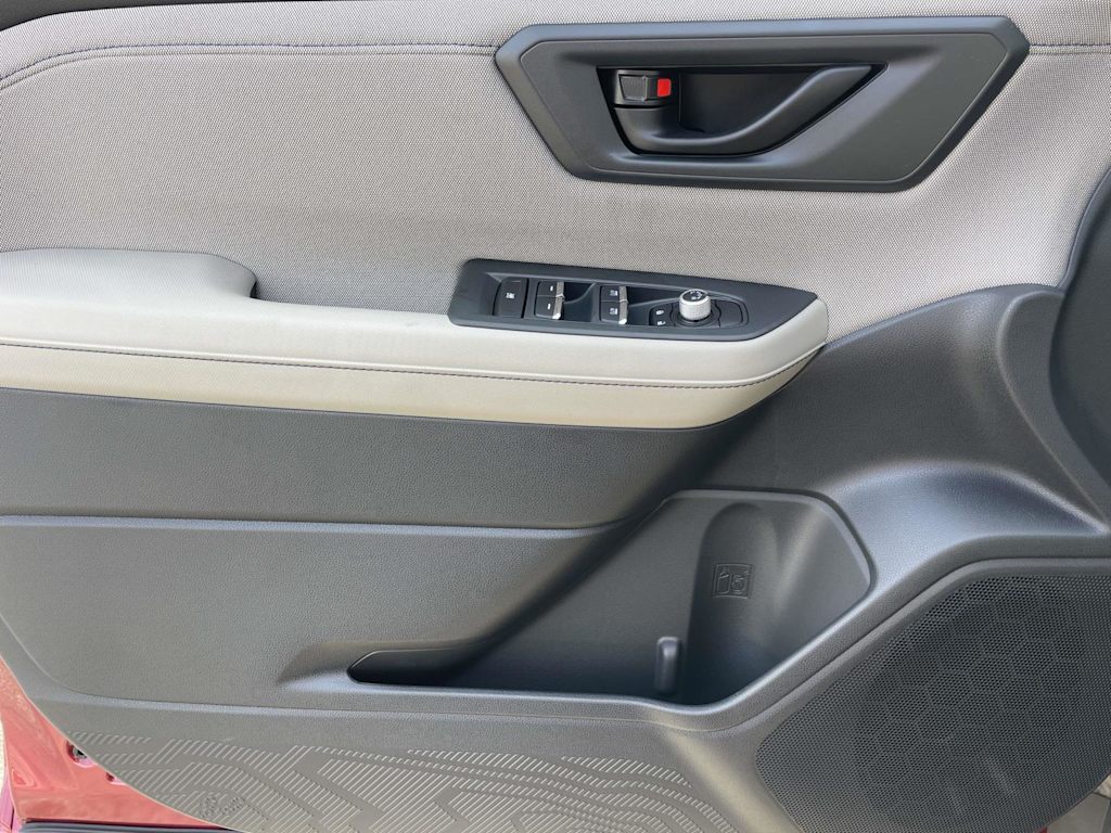 Thumbnail: 2025 Subaru Forester - 15