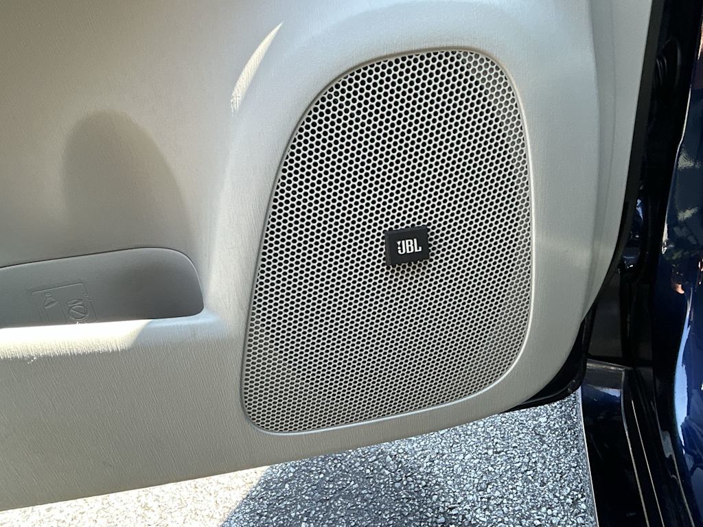 Thumbnail: 2014 Toyota Prius - 17