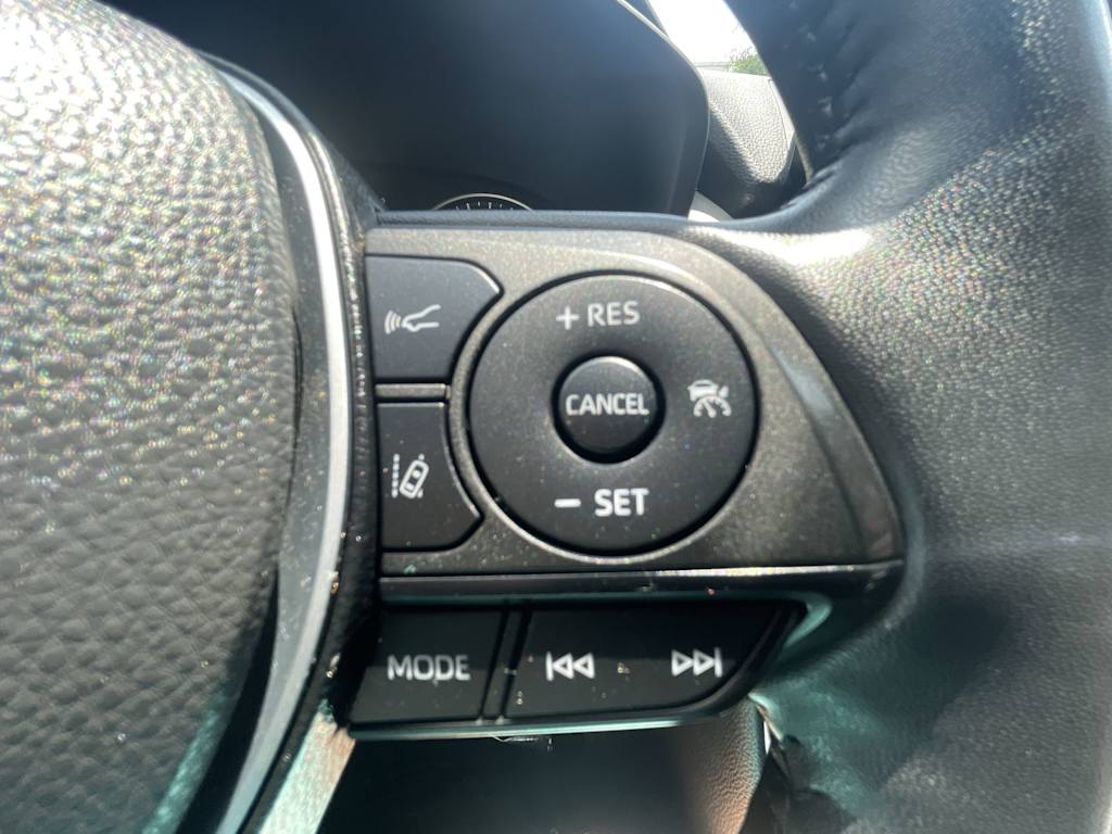 Thumbnail: 2022 Toyota RAV4 - 20