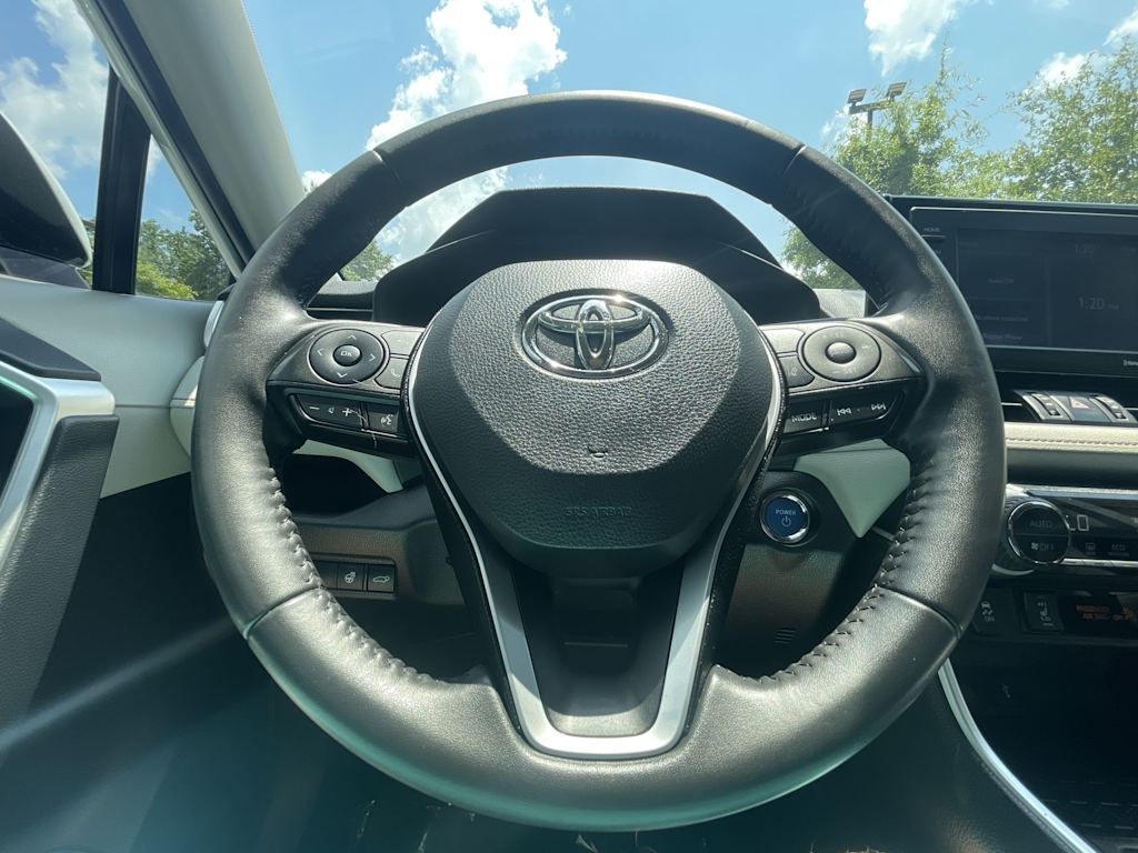 Thumbnail: 2022 Toyota RAV4 - 7