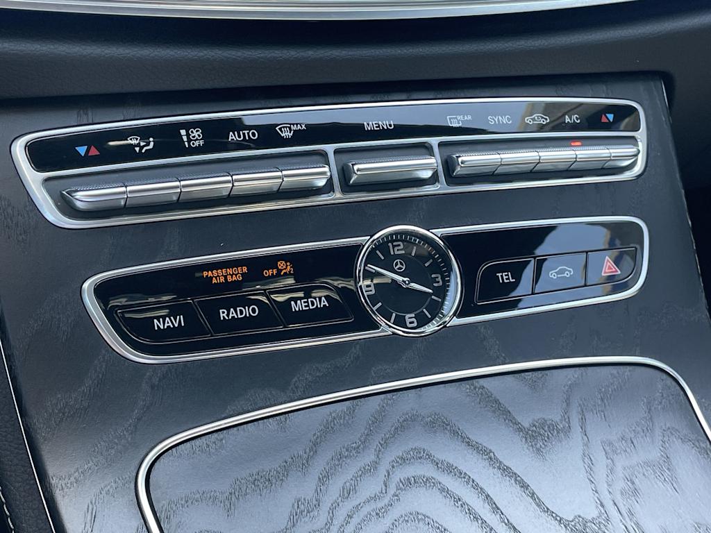Thumbnail: 2020 Mercedes-Benz E-Class - 28