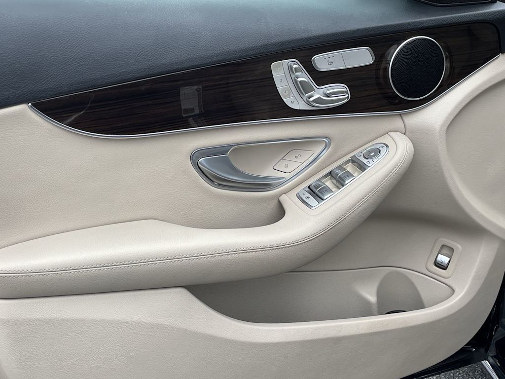 Thumbnail: 2018 Mercedes-Benz C-Class - 16