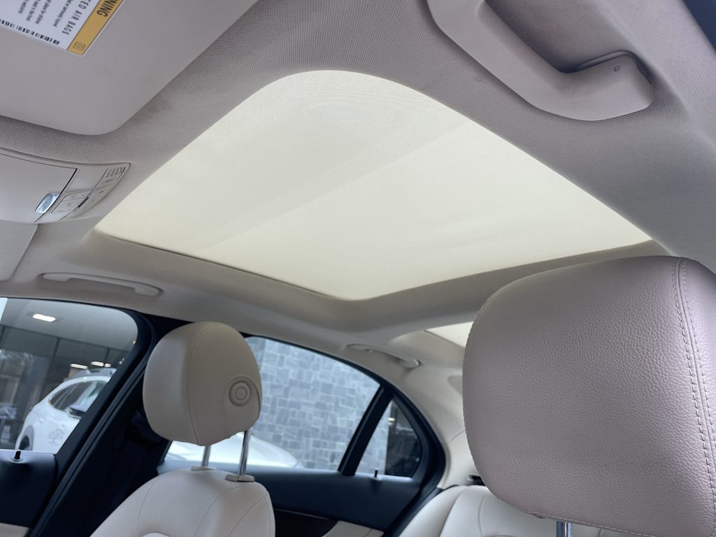 Thumbnail: 2018 Mercedes-Benz C-Class - 15