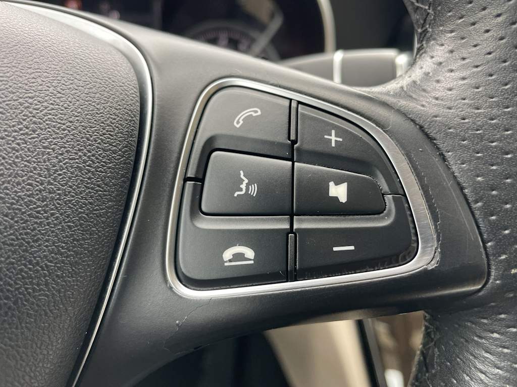 Thumbnail: 2018 Mercedes-Benz C-Class - 19