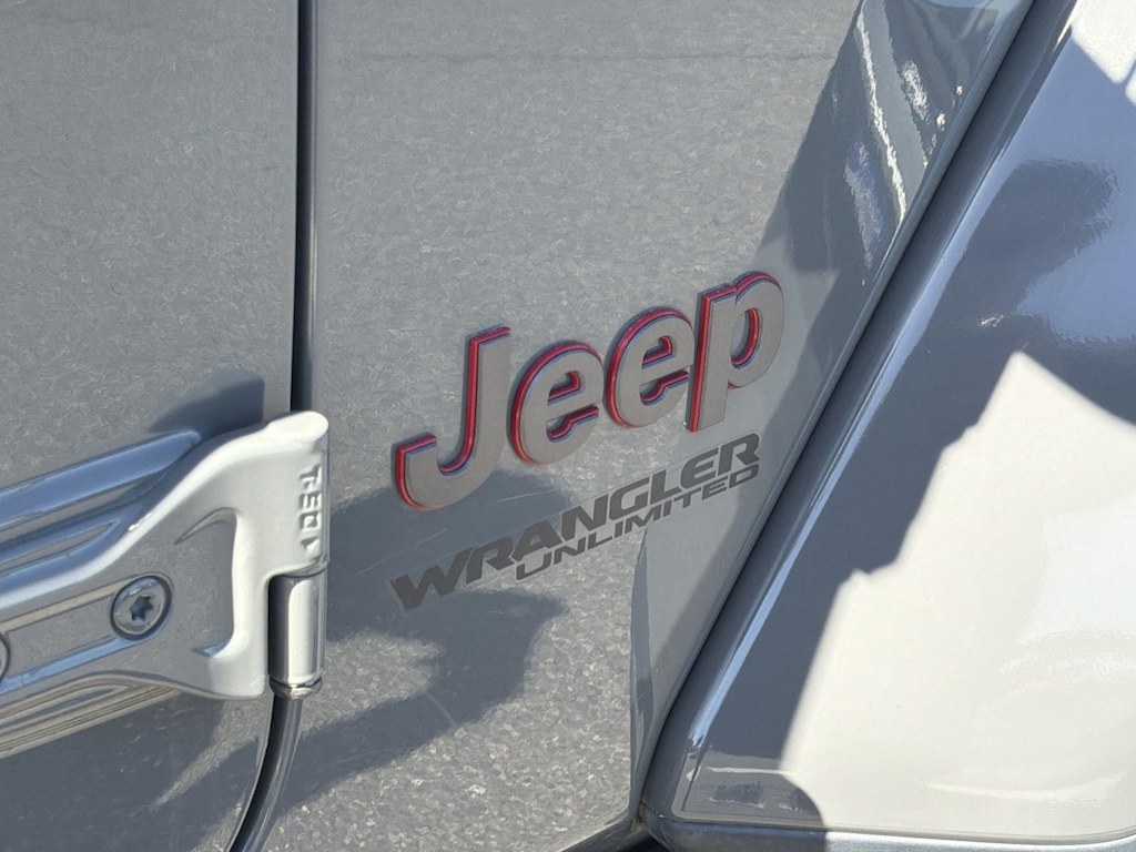 Thumbnail: 2021 Jeep Wrangler - 7