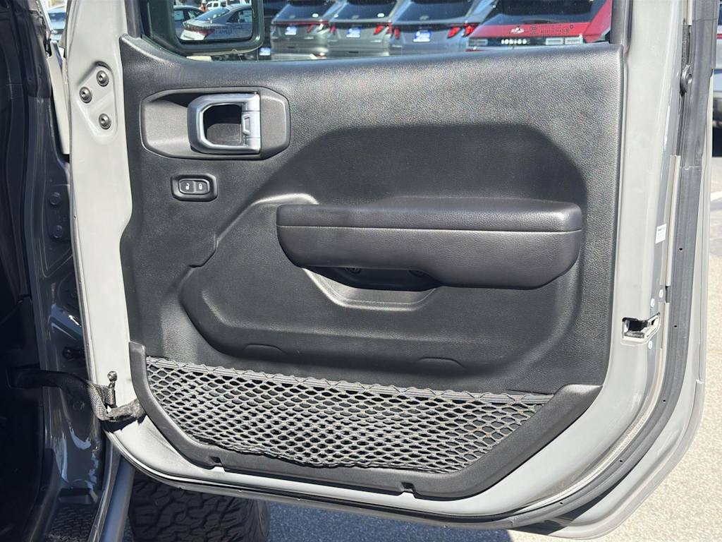 Thumbnail: 2021 Jeep Wrangler - 35