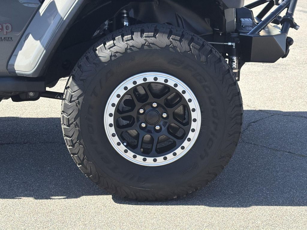 Thumbnail: 2021 Jeep Wrangler - 8