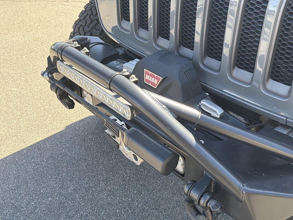 Thumbnail: 2021 Jeep Wrangler - 38