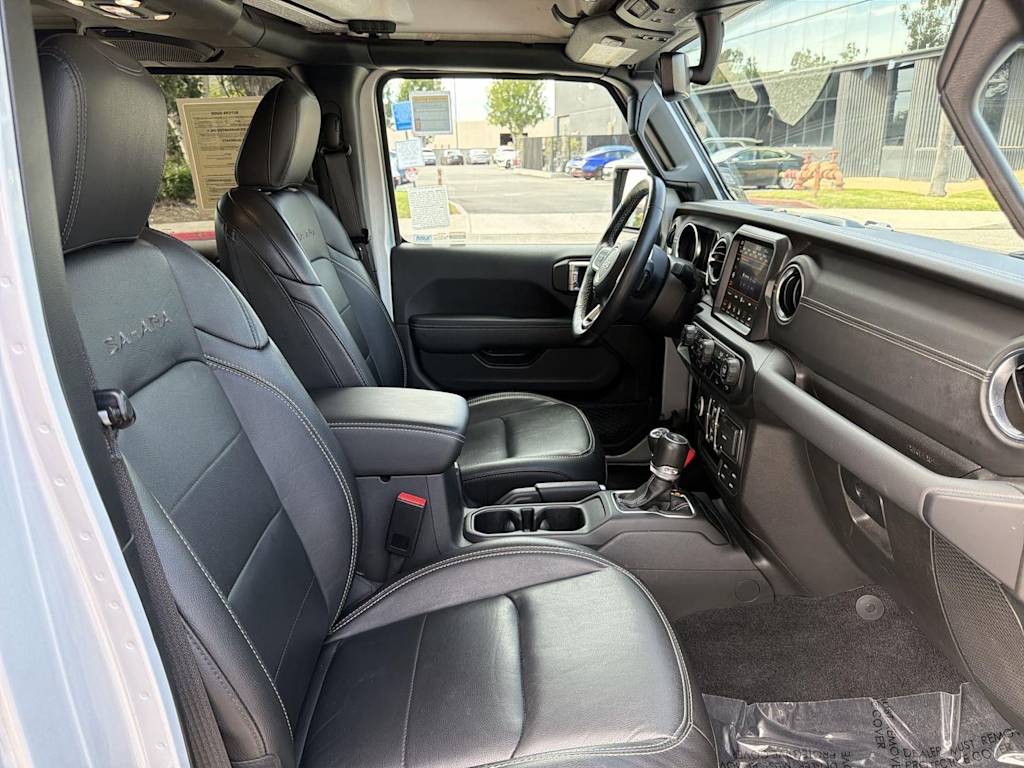 Thumbnail: 2023 Jeep Wrangler - 33