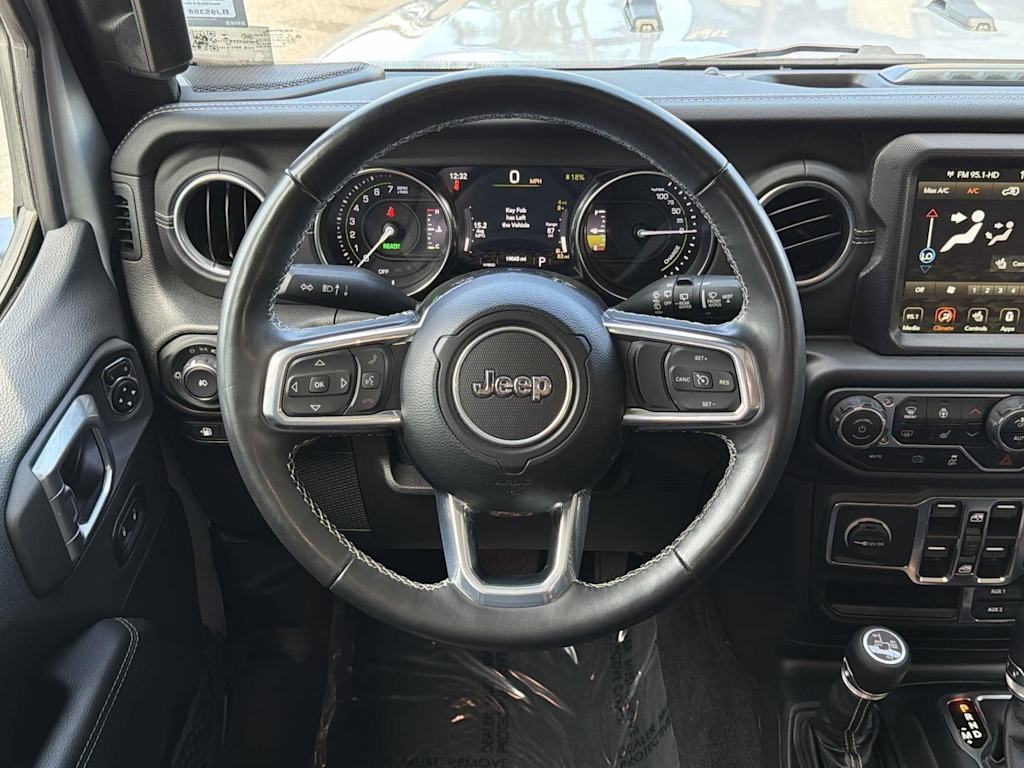 Thumbnail: 2023 Jeep Wrangler - 9