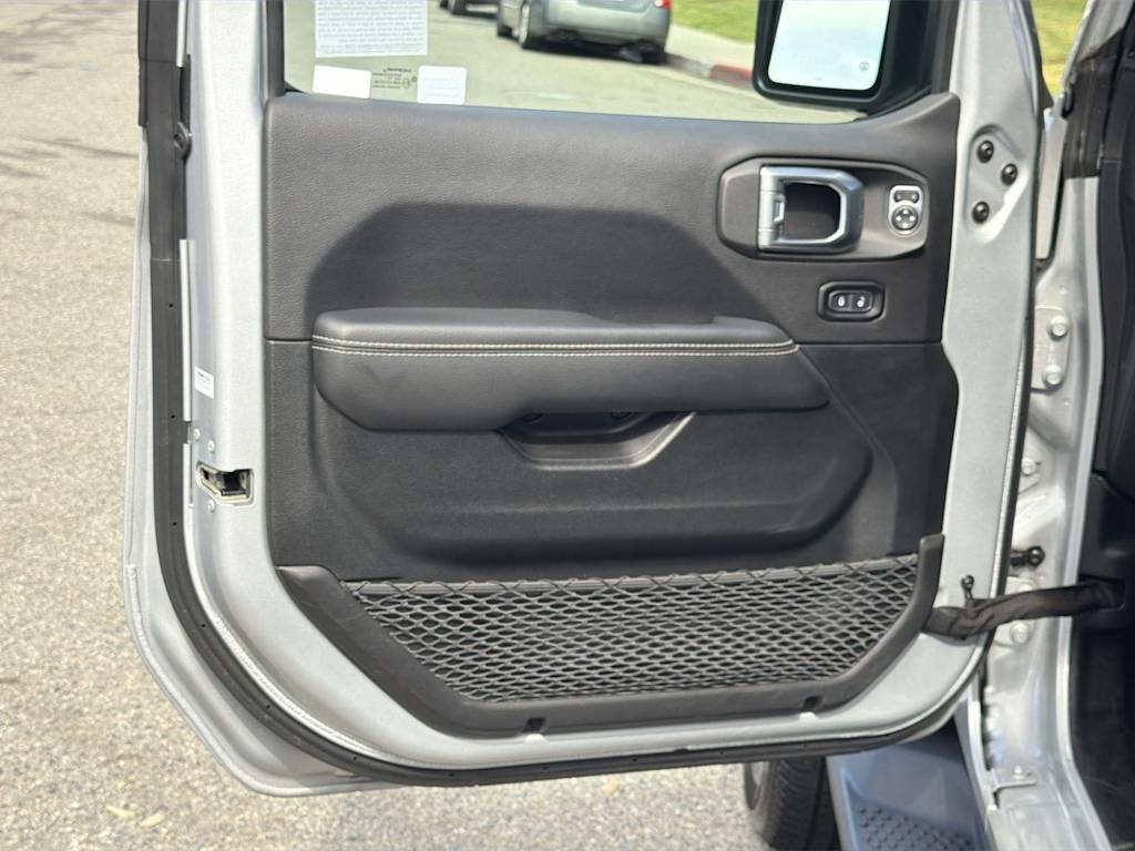 Thumbnail: 2023 Jeep Wrangler - 27